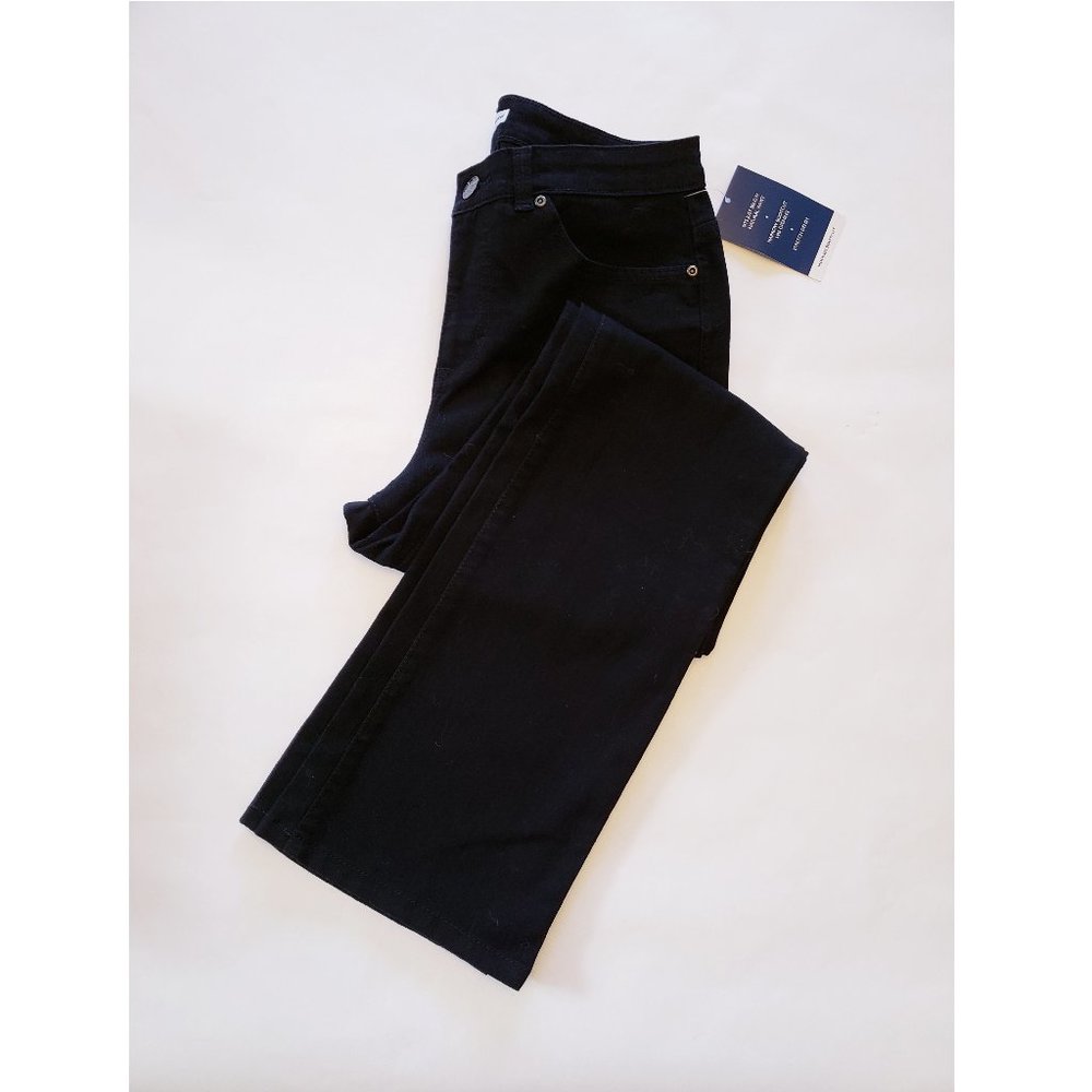 Basic Editions 5 pocket jeans, modern boot cut, black, NWT, size 8 Avg